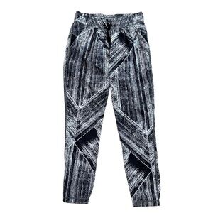 Lululemon Namaskar Pant II Heat Wave Black White Lightweight Travel Size 4